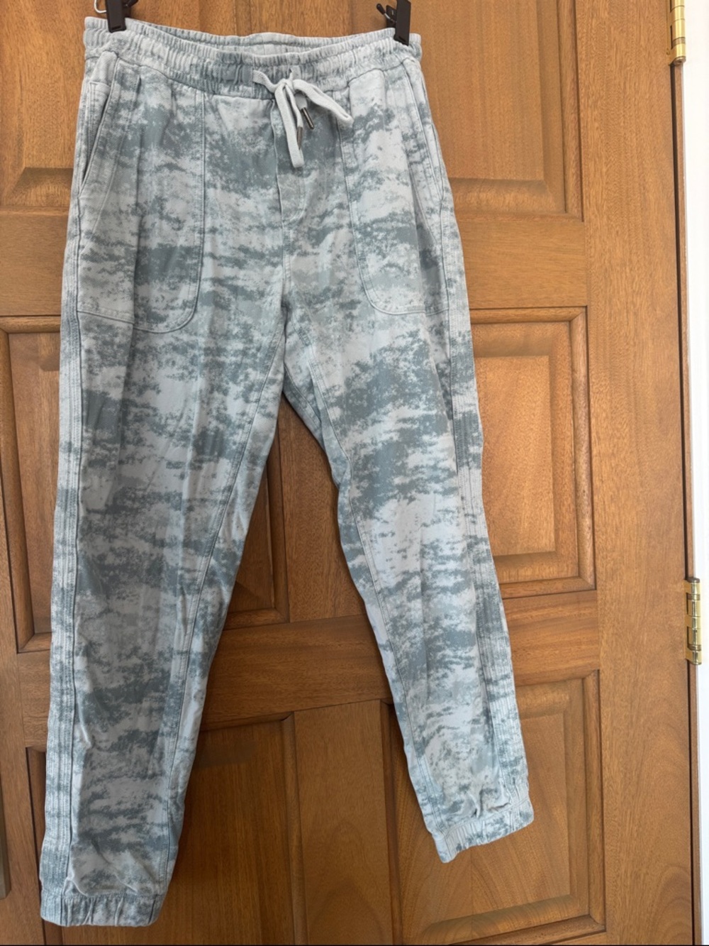 Athleta M Light Blue Tie-Dye Sweatpants / Joggers